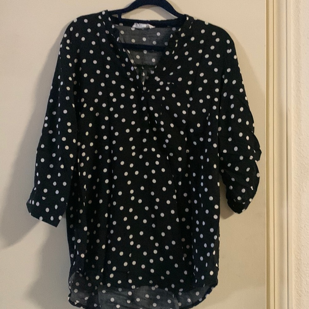 3/4 polka dots blouse